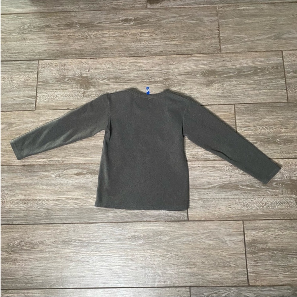Pair Of Kids 120 Long Sleeve Tops - Picture 3 of 7